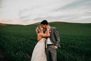 Palouse Knot Barn Wedding in Moscow Idaho