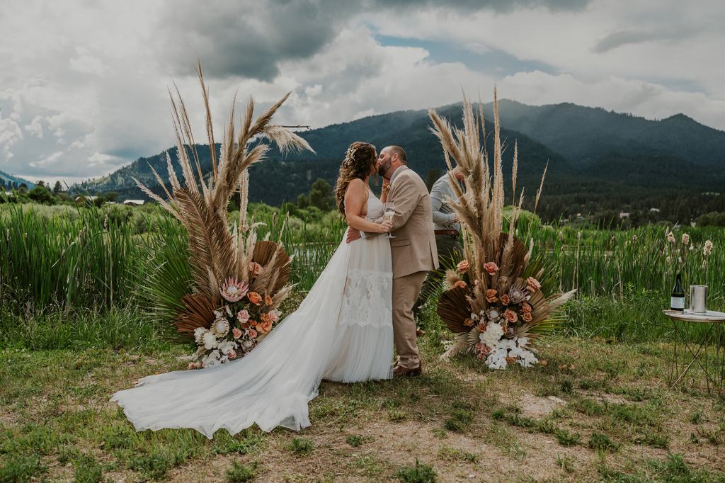 Sixty Chapel Idaho Wedding Venue Summer Wedding