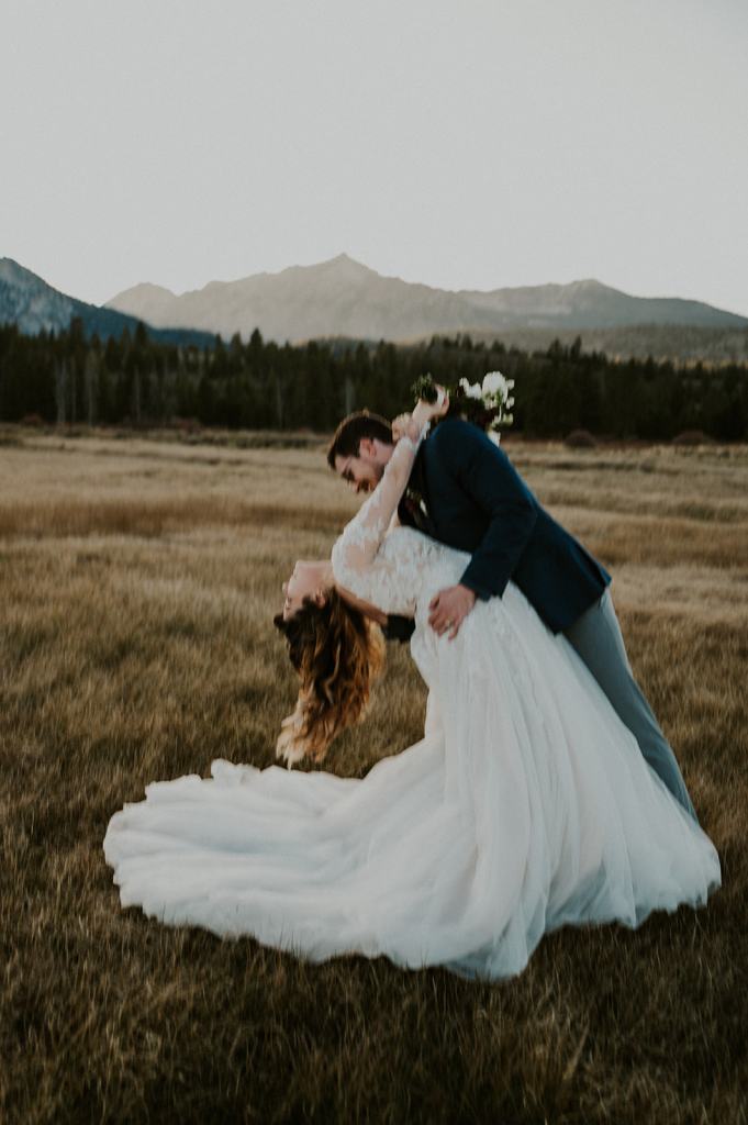 Fall Elopement in Idaho
