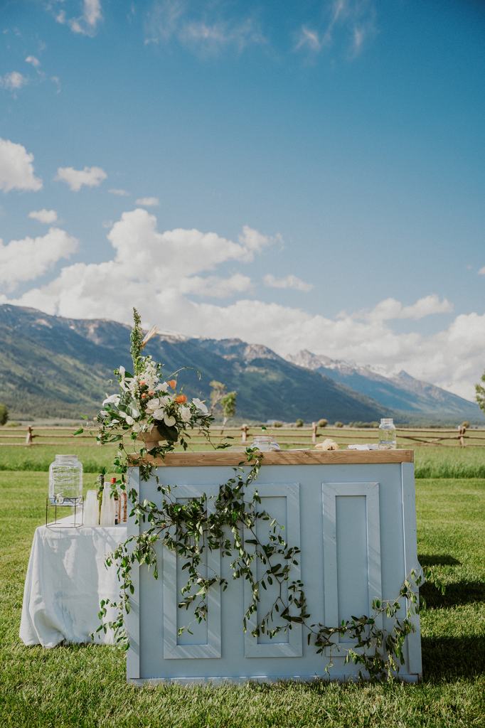 Luxury Jackson Wyoming Wedding at Snake River Ranch