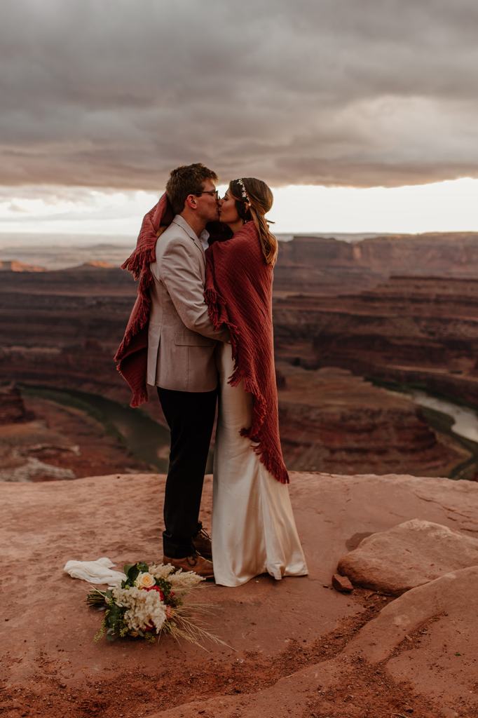 Dead Horse State Park Moab Utah Elopement