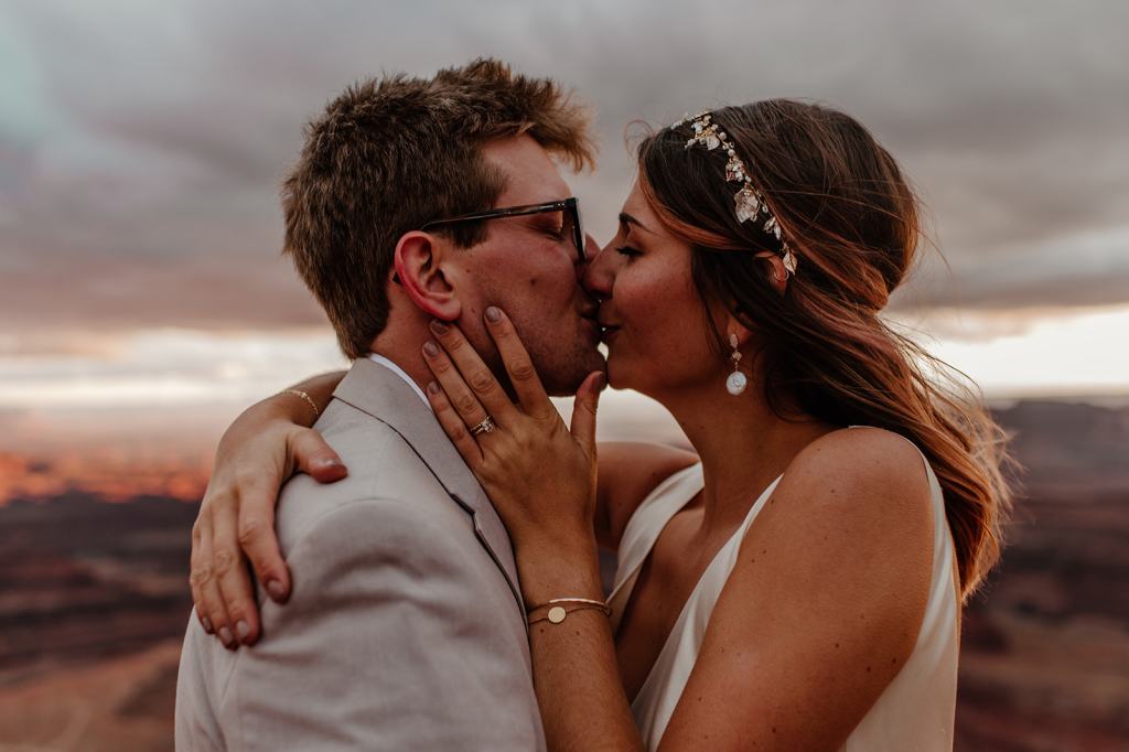 Dead Horse State Park Moab Utah Elopement