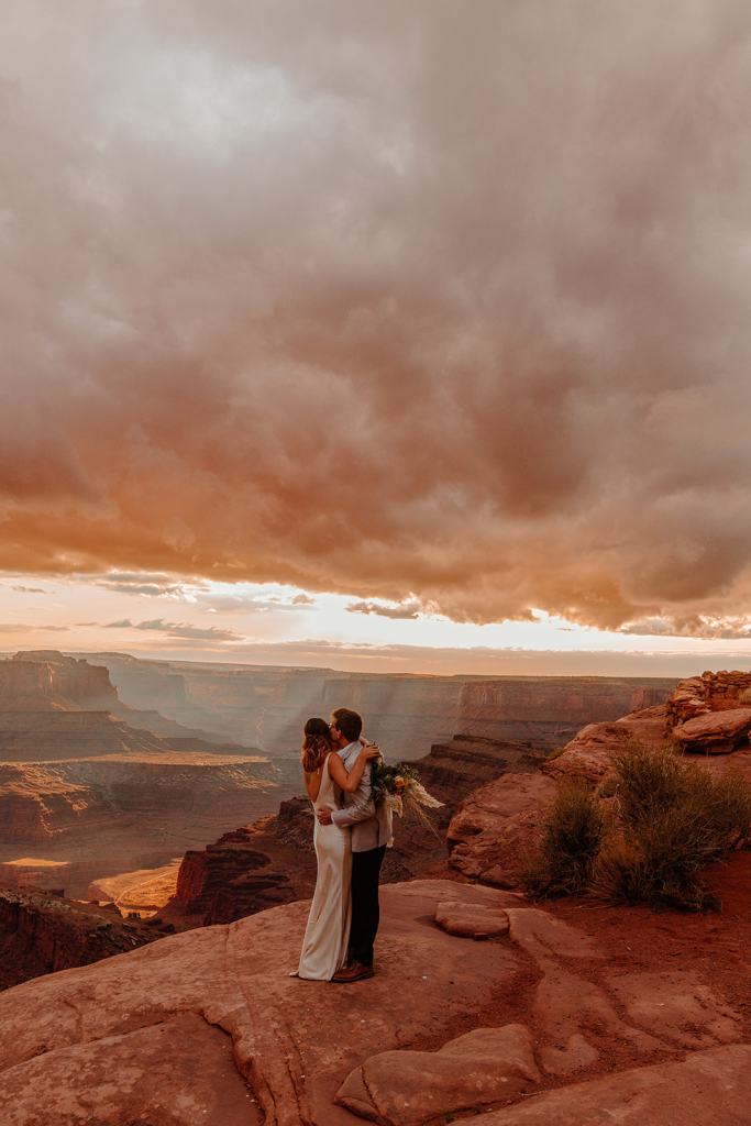 Dead Horse State Park Moab Utah Elopement