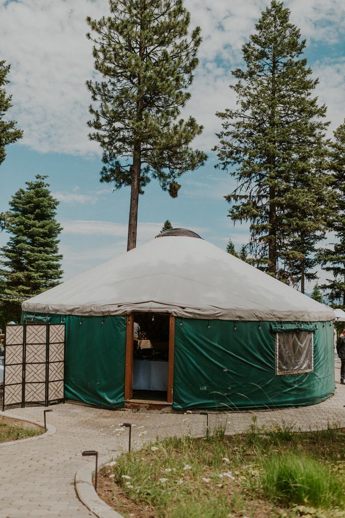 Whitetail Club McCall Wedding