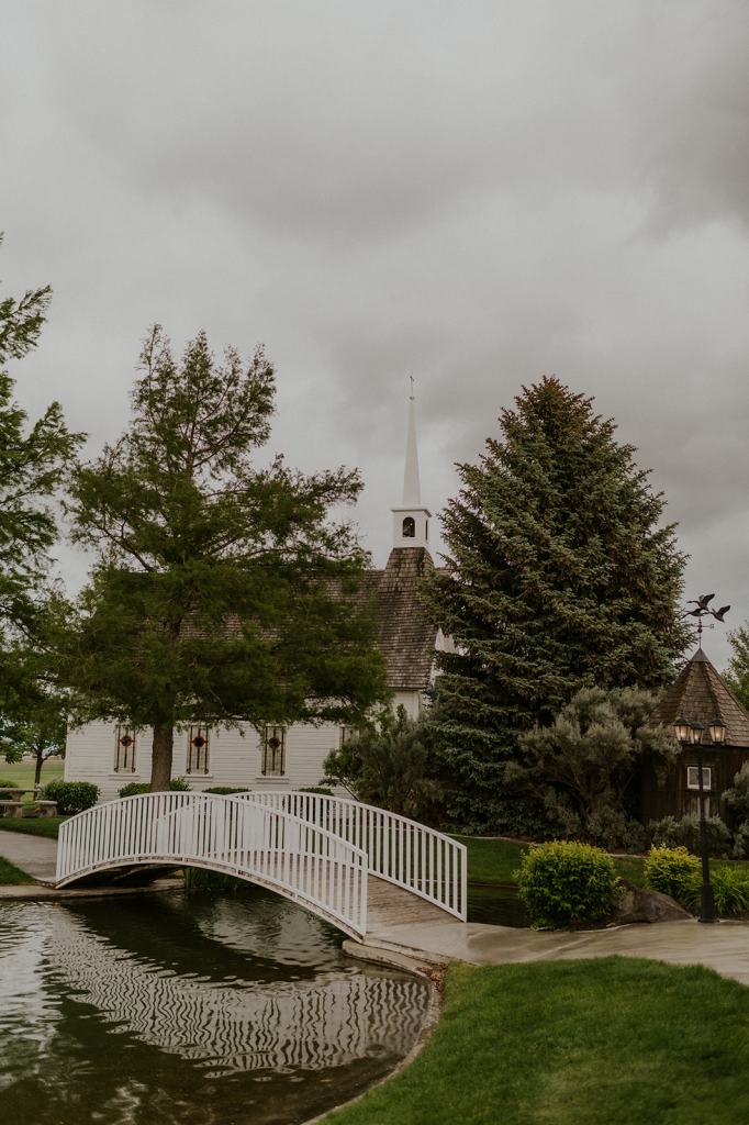 Still Water Hollow Wedding in Boise Idaho