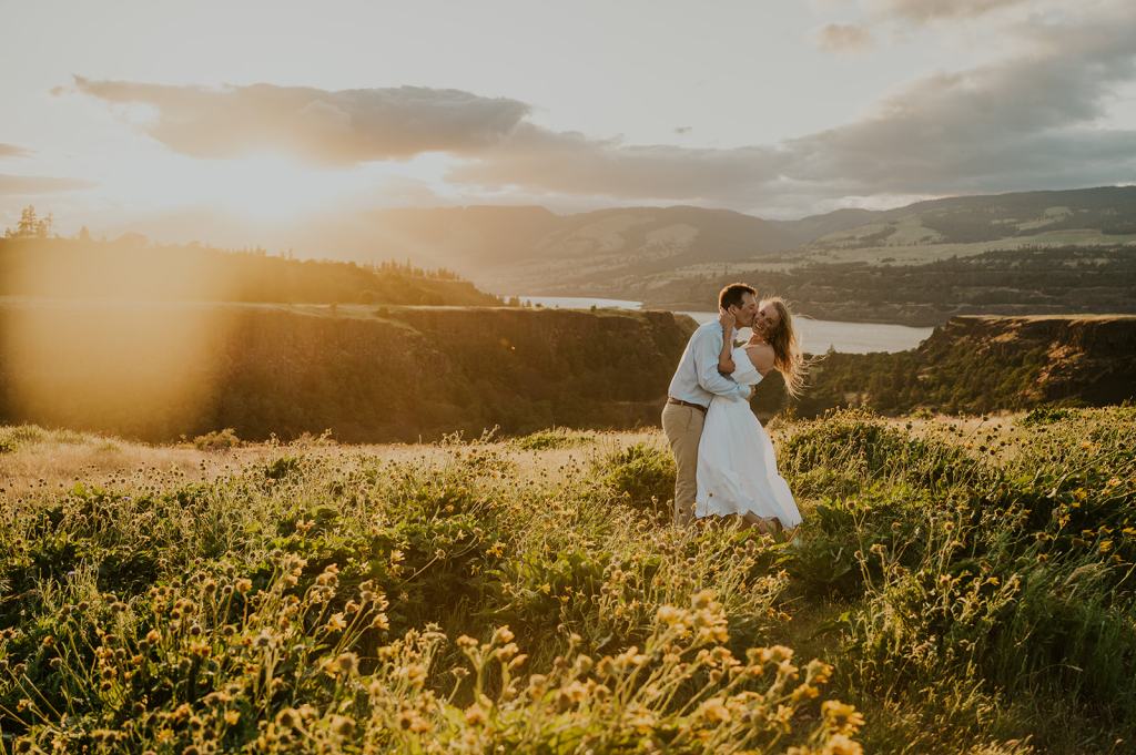 Columbia River Gorge Oregon Engagement Photos Sunset Wildflowers