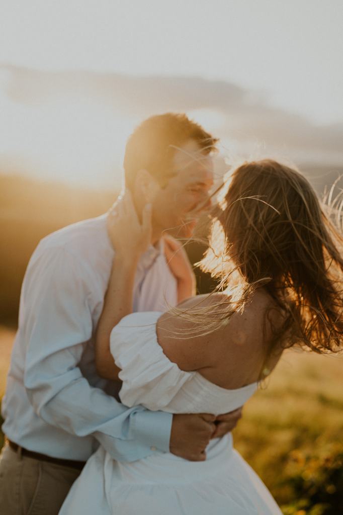 Columbia River Gorge Oregon Engagement Photos Sunset Wildflowers