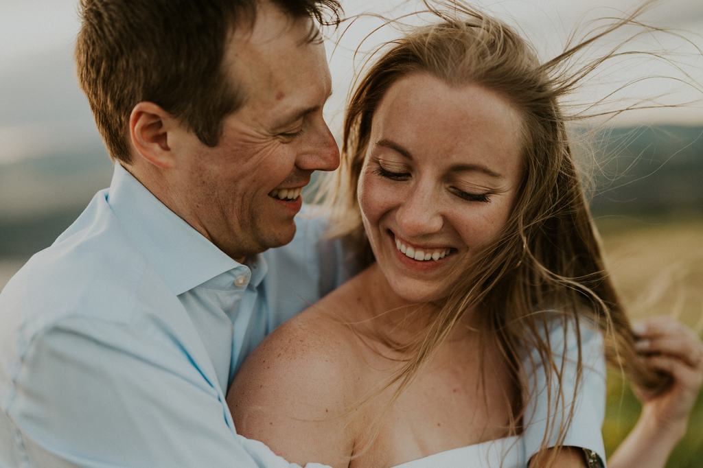 Columbia River Gorge Oregon Engagement Photos Sunset