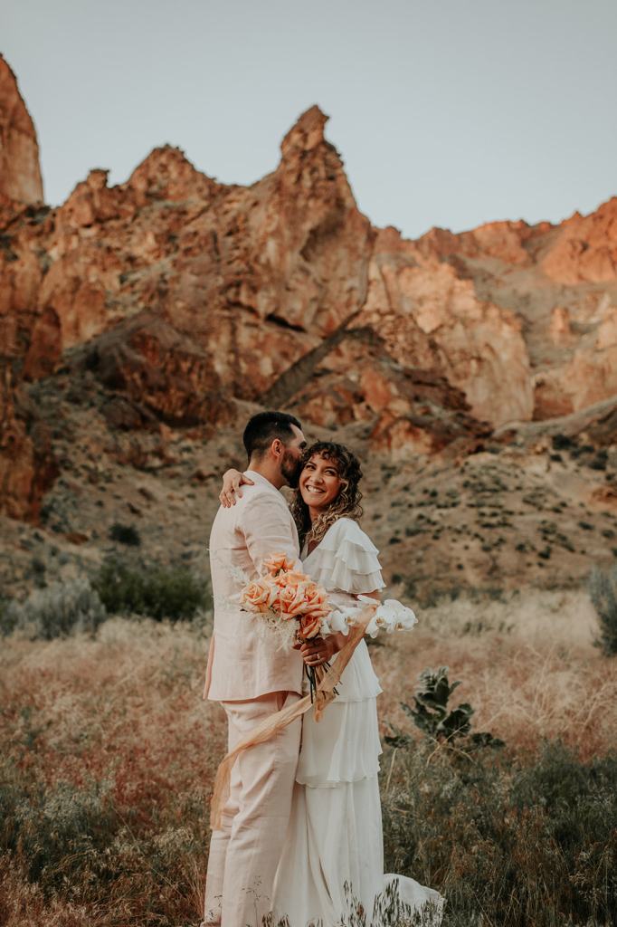 Leslie Gulch Eastern Oregon Elopement in the Owyhees