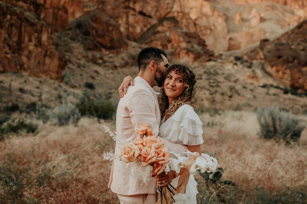 Leslie Gulch Eastern Oregon Elopement in the Owyhees