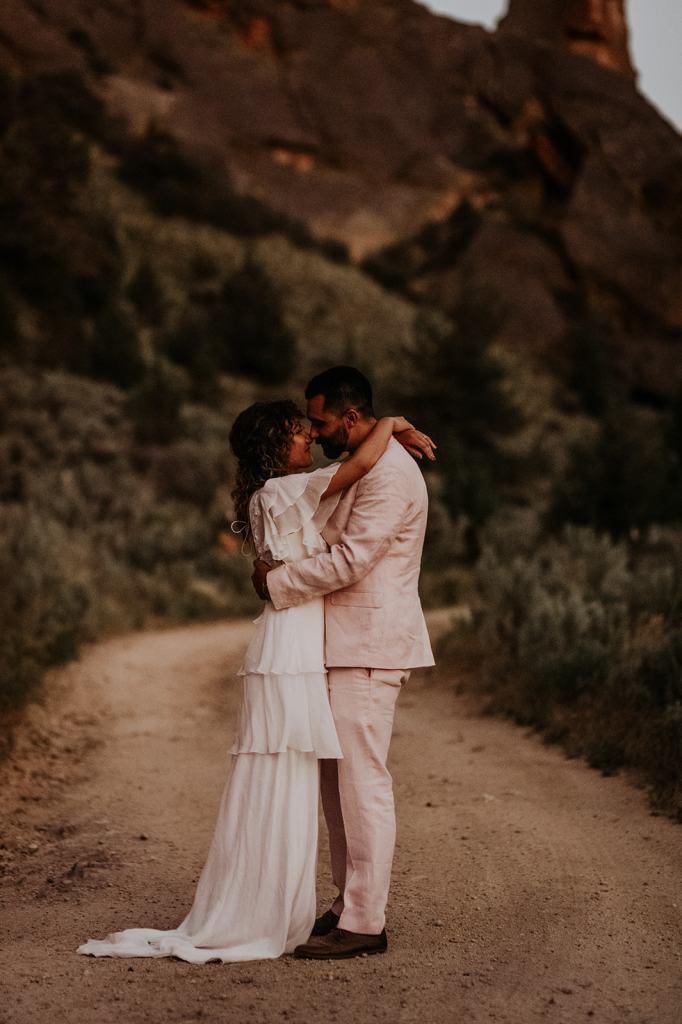 Leslie Gulch Eastern Oregon Elopement in the Owyhees