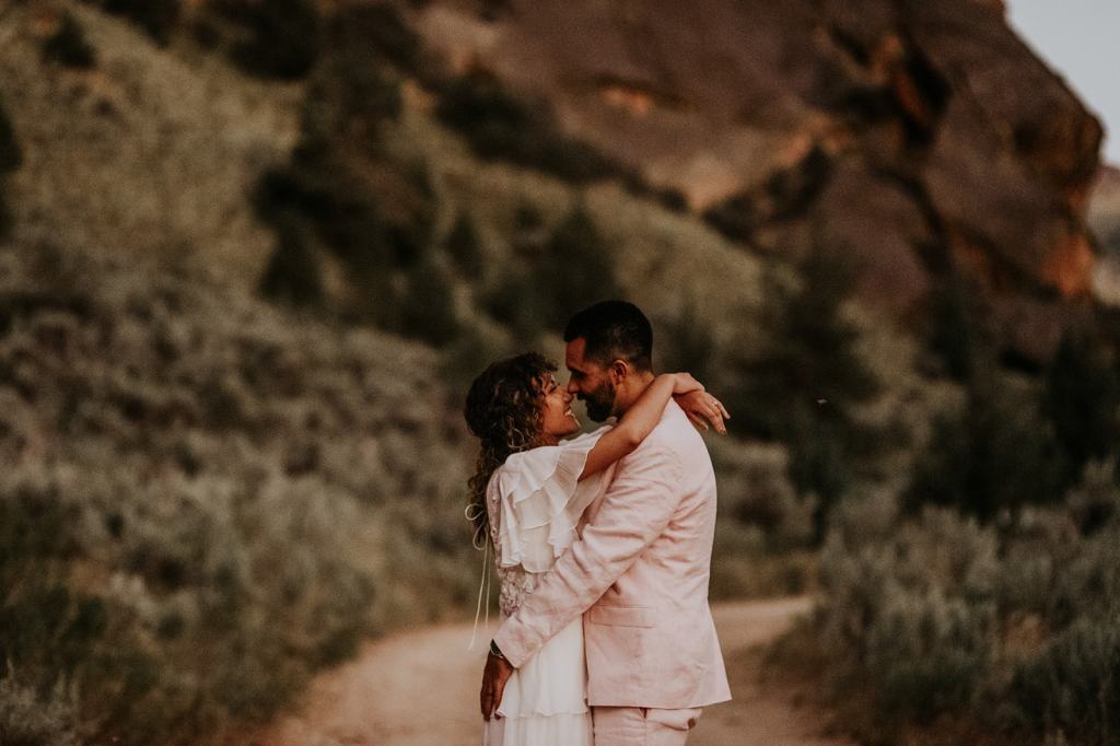 Leslie Gulch Eastern Oregon Elopement in the Owyhees