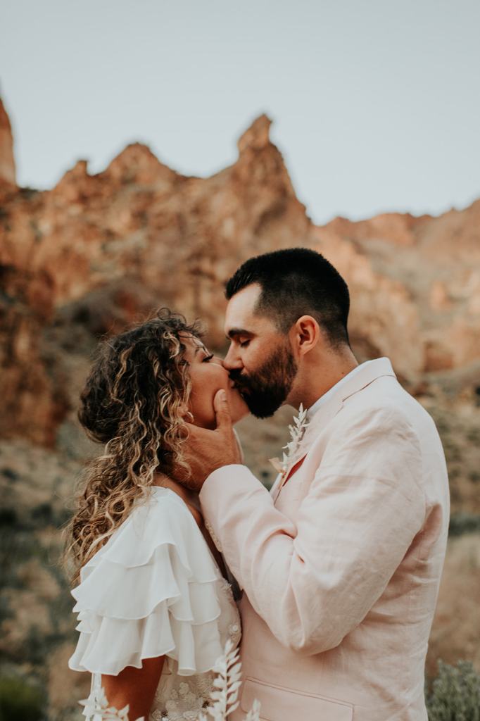 Leslie Gulch Eastern Oregon Elopement in the Owyhees