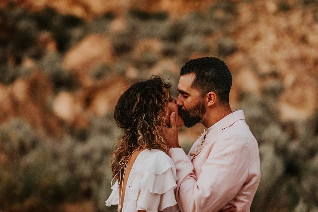 Leslie Gulch Eastern Oregon Elopement in the Owyhees