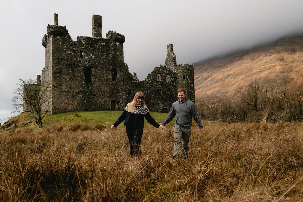 Scotland Couples Photoshoot at a Castle Ruin in the Scottish Highlands
