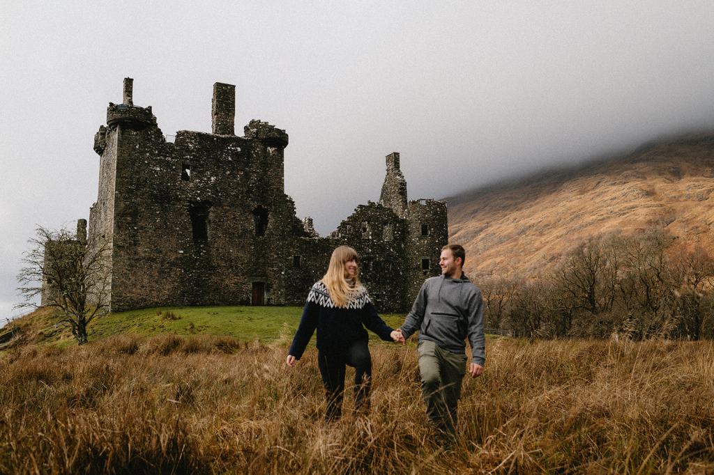 Scotland Couples Photoshoot at a Castle Ruin in the Scottish Highlands