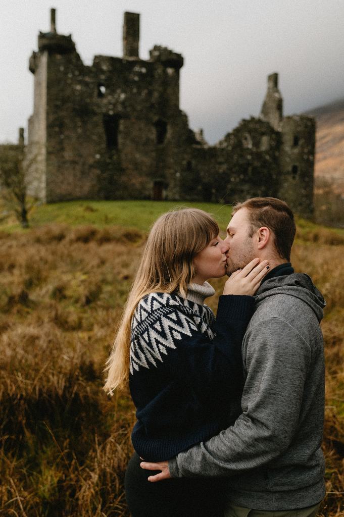 Scotland Couples Photoshoot at a Castle Ruin in the Scottish Highlands