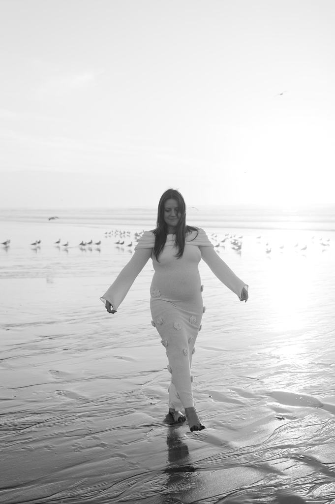 Big Sur Maternity Photoshoot on the Beach