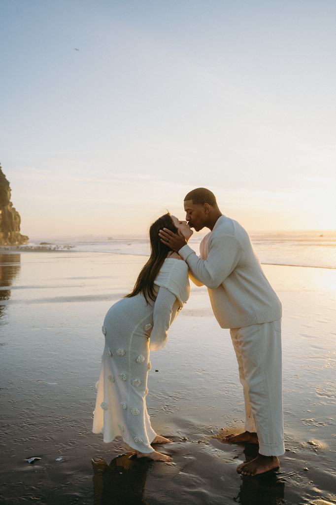 Big Sur Maternity Photoshoot on the Beach
