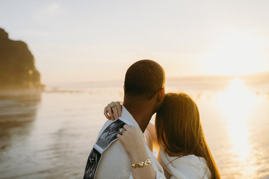 Big Sur Maternity Photoshoot on the Beach