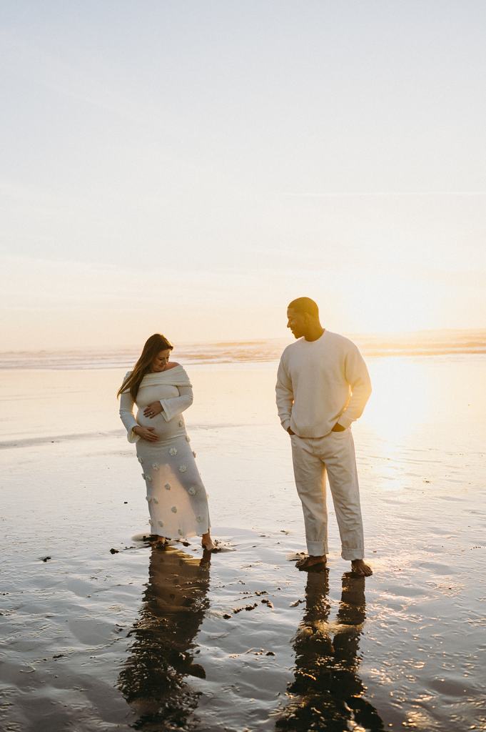 Big Sur Maternity Photoshoot on the Beach