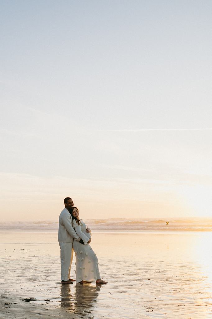 Big Sur Maternity Photoshoot on the Beach