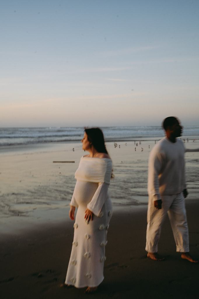 Big Sur Maternity Photoshoot on the Beach