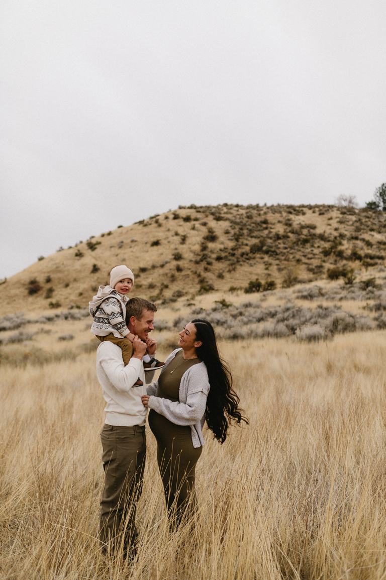 Boise Foothills Maternity Photoshoot