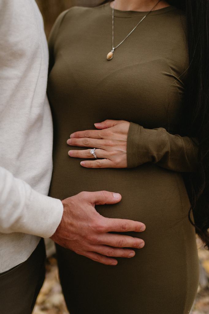 Boise Foothills Maternity Photoshoot