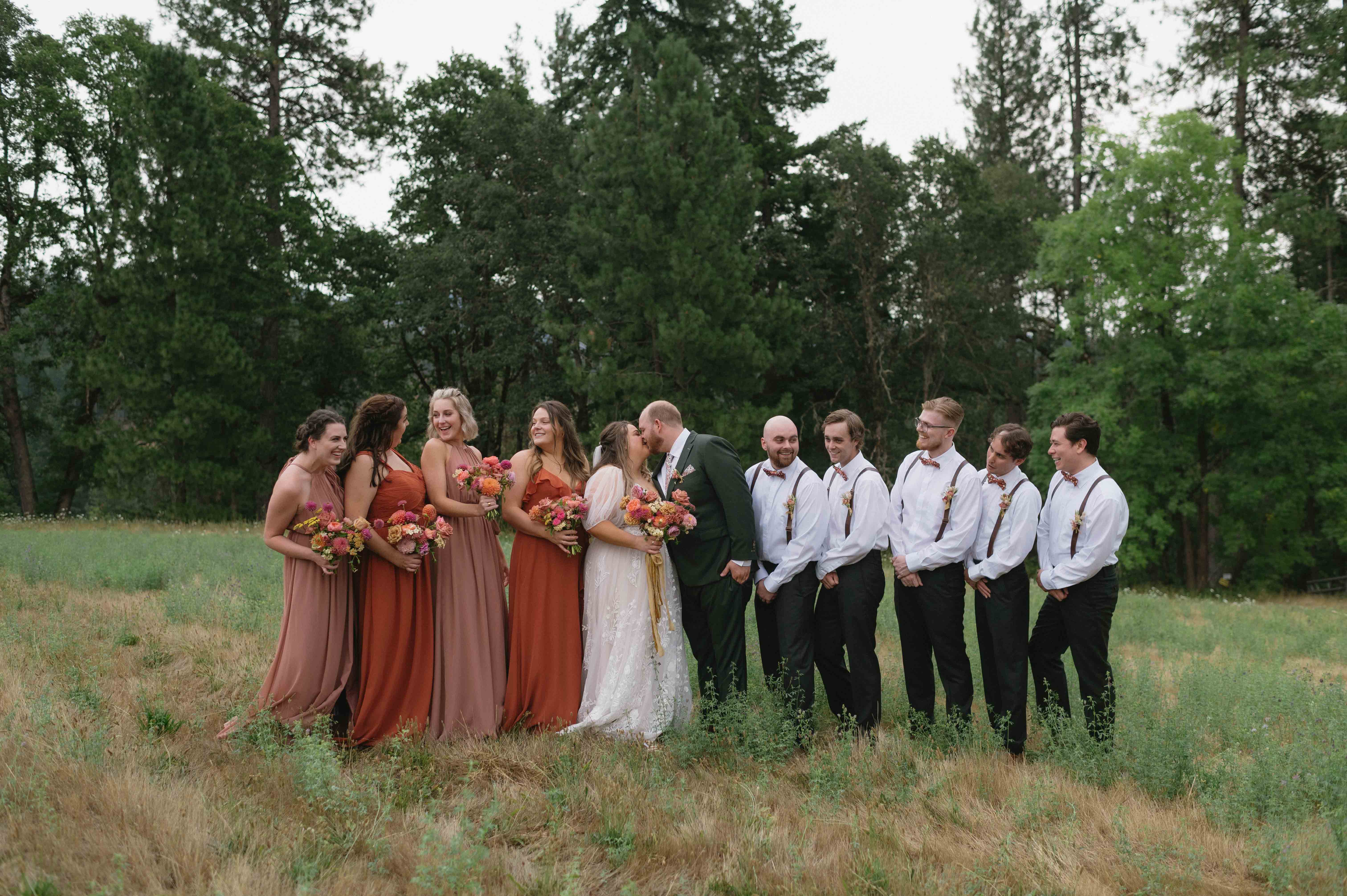 Hood River Oregon Wedding at the Tin Roof Barn