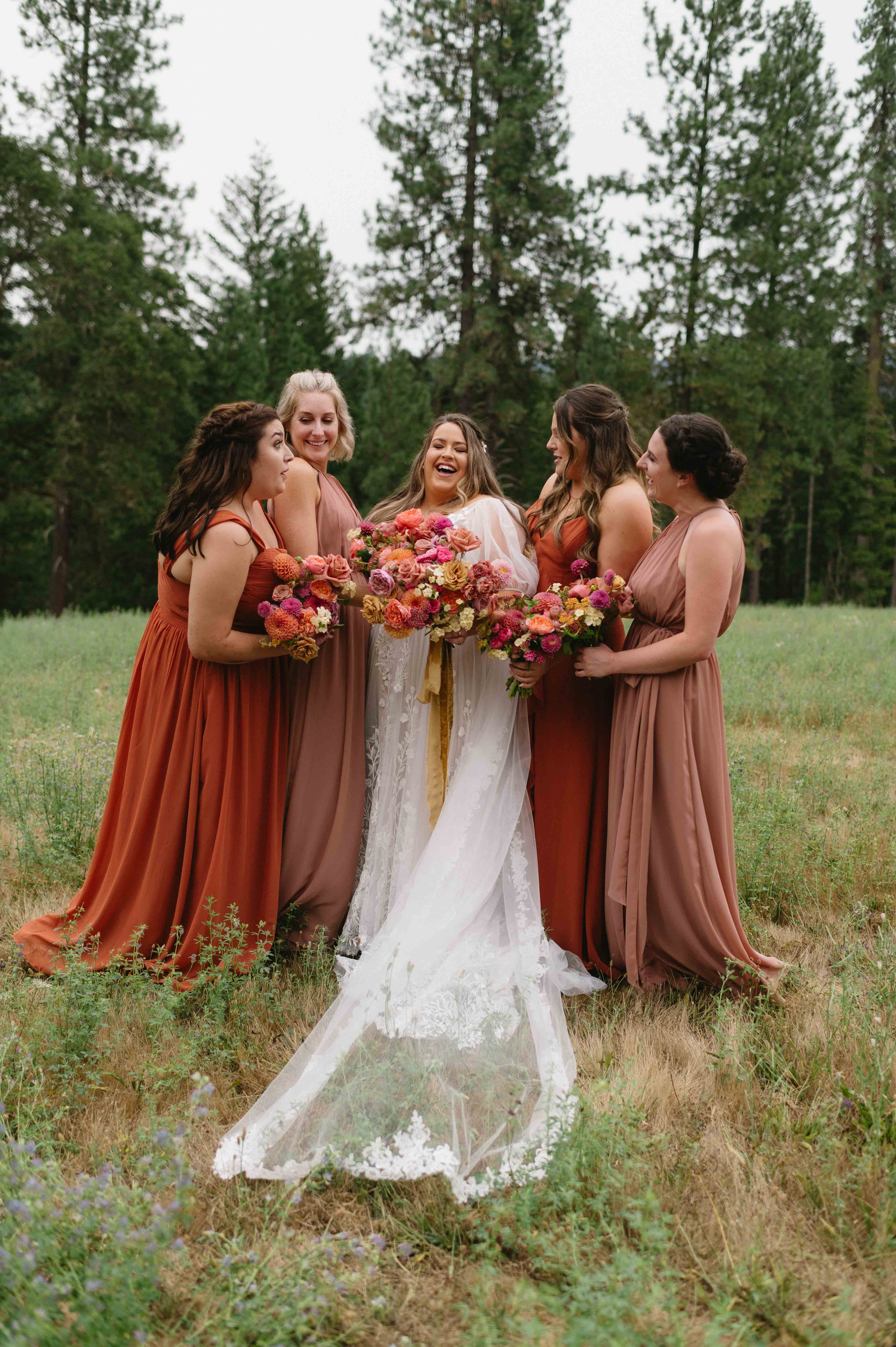 Hood River Oregon Wedding at the Tin Roof Barn